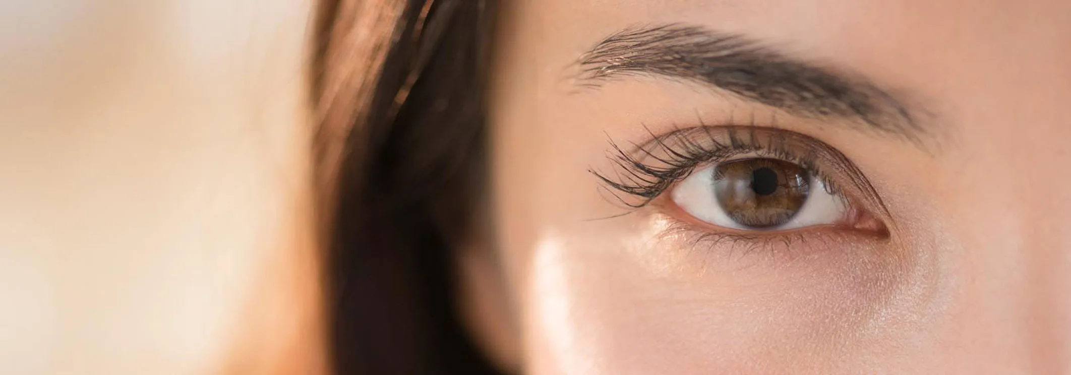 Greffe de sourcils en Tunisie par micro-greffe FUE